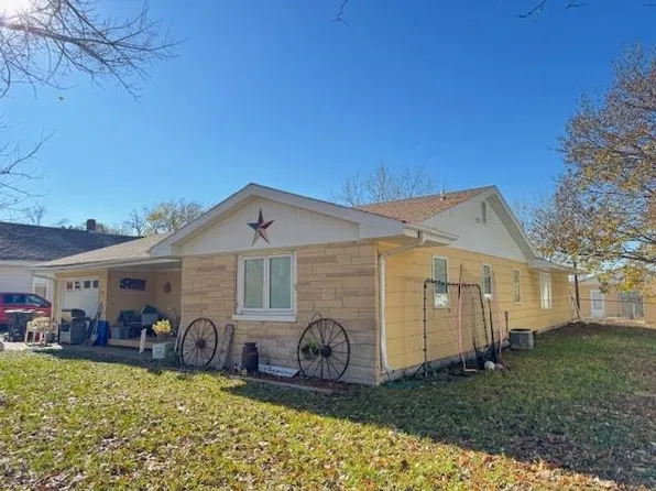 709 Lincoln St, Overton, NE 68863