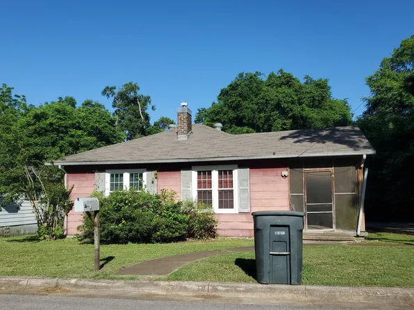 137 Minniehaha St, Florence, AL 35630