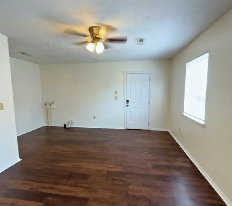 289 Dogwood Pointe Dr #2