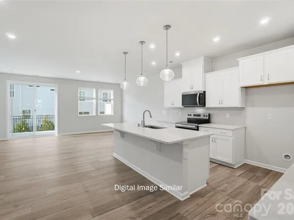 6045 Mallow Crossing Ln, Charlotte, NC 28213