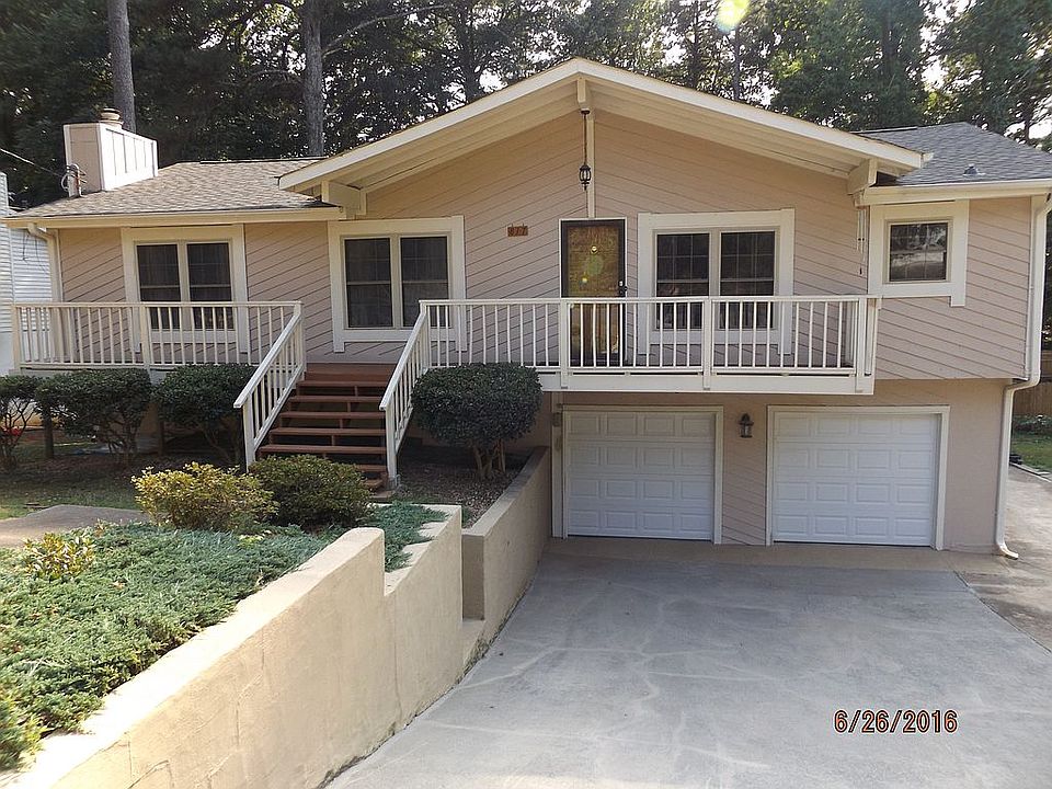 2nd image of 817 Omaha Dr