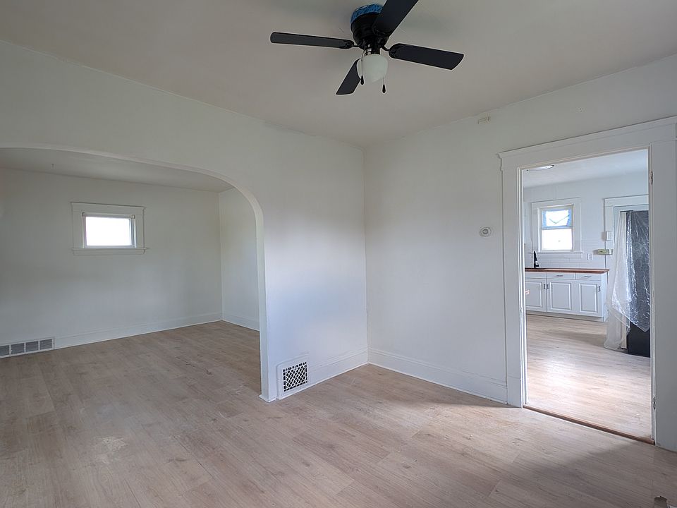 1st image of 3241 E 116th St