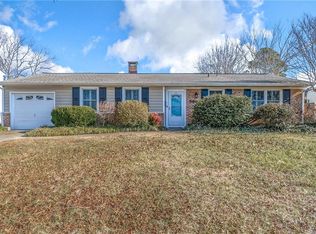 568 Old Post Rd, Virginia Beach, VA 23452