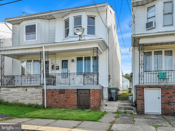 217 S Broad Mountain Ave, Frackville, PA 17931