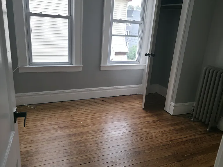 549 20th St #3 — Photo 8