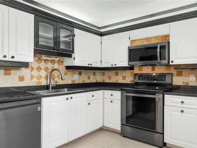 800 E Cypress Ln #104, Pompano Beach, FL, 33069