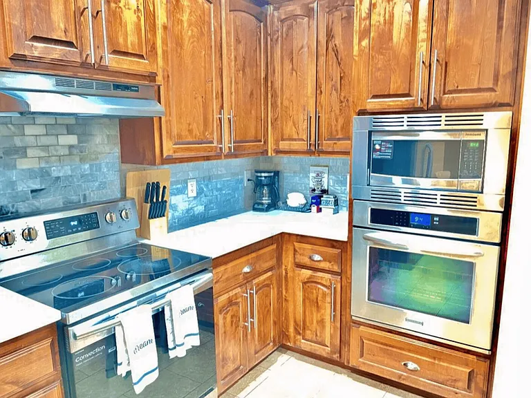 NW 177th Ct — Photo 38