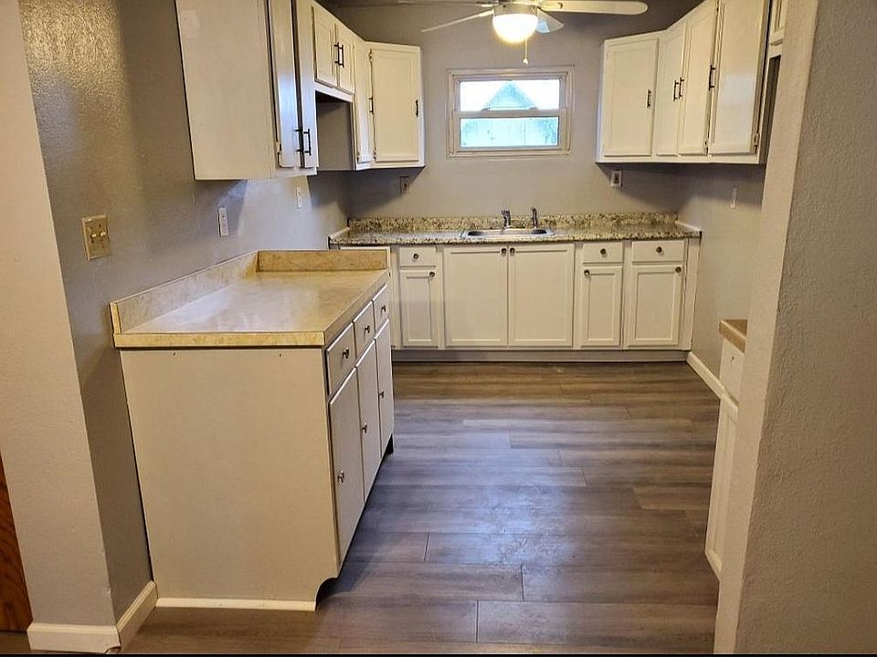 1st image of 2923 Buxton Ave