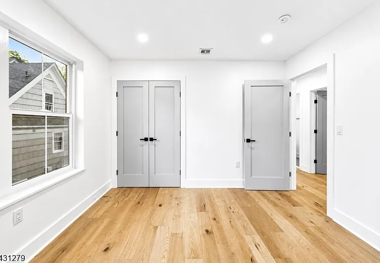 44 E Cedar St — Photo 31