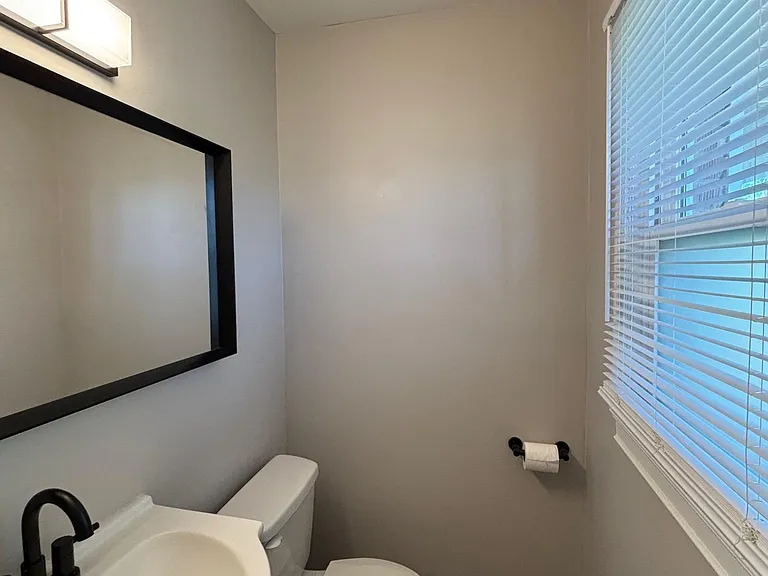 2803 Hester Ln NW — Photo 18