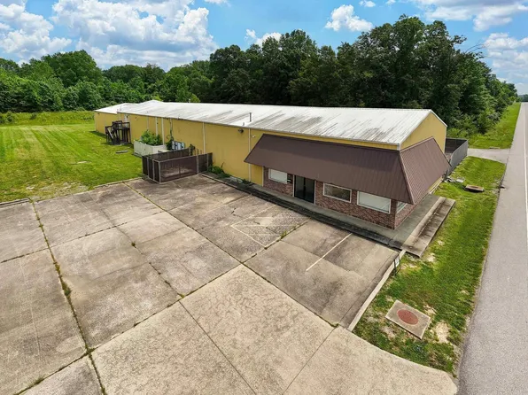 1275 N Reed Station Rd, Carbondale, IL 62902