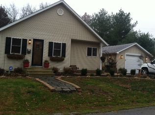 15 Lake Grove Clb, Decatur, IL 62521