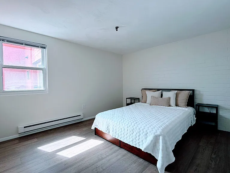 115 W Squantum St #816 — Photo 5