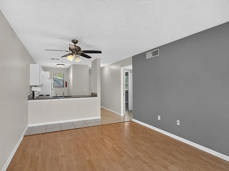 700 W Pope Rd #H61 — Photo 7
