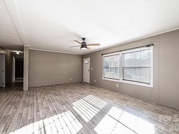 5th image of 1070 Cottrell Hill Rd