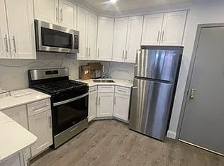 22-78 Steinway St #B, Astoria, NY 11105