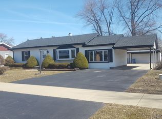 8025 Lotus Ave, Burbank, IL