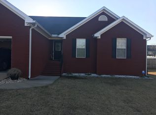 215 Brushfire Dr, Dothan, AL 36305