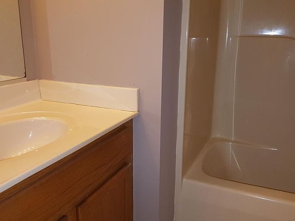 2nd image of 1711 Fleetwood Dr