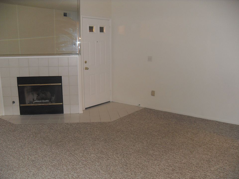 1st image of 24141 Del Monte Dr Unit 241