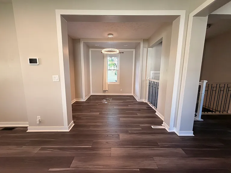 3627 Spring St — Photo 13