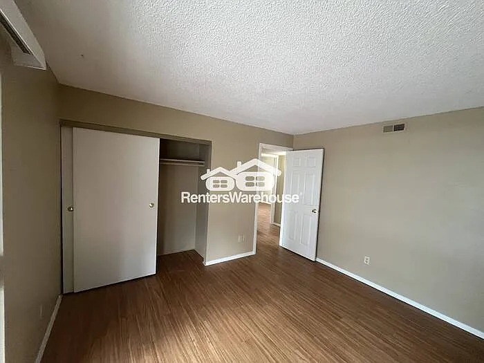 18043 E Ohio Ave #203 — Photo 10