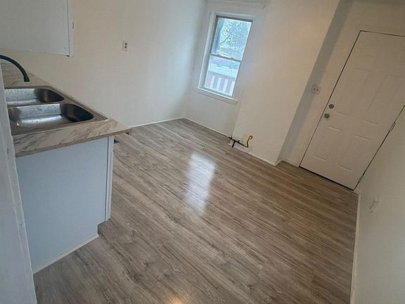 3rd image of 3605 E 76th St #3605