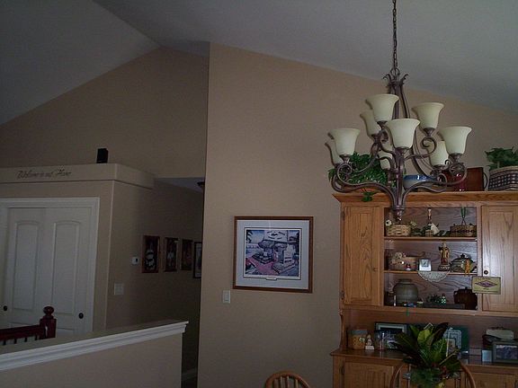 4th image of 1290 Yosemite Road