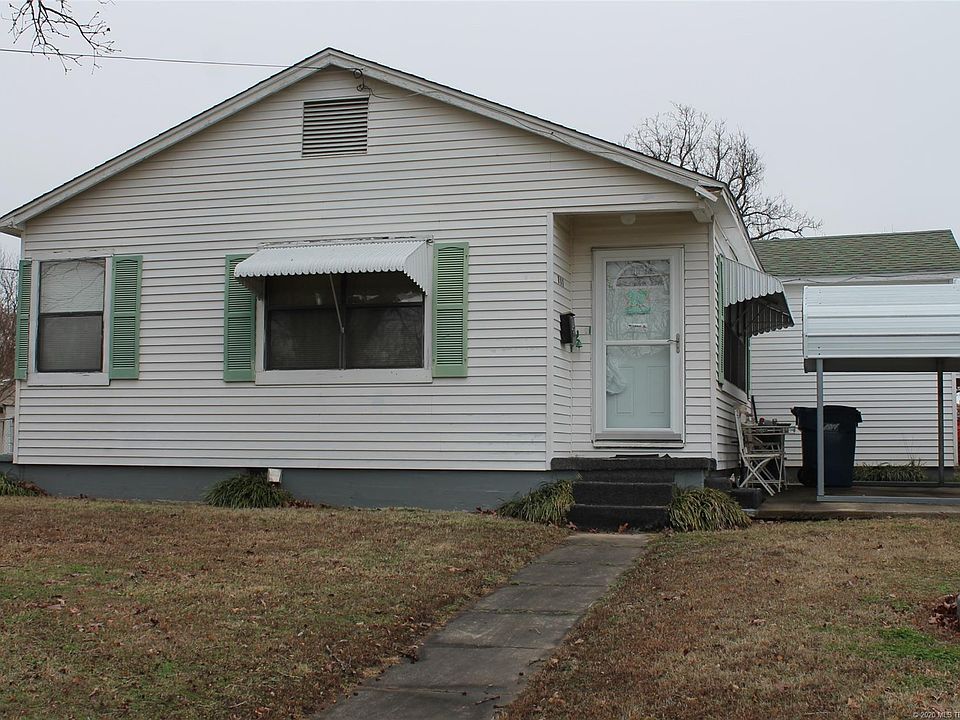 1st image of 201 E Jackson Ave