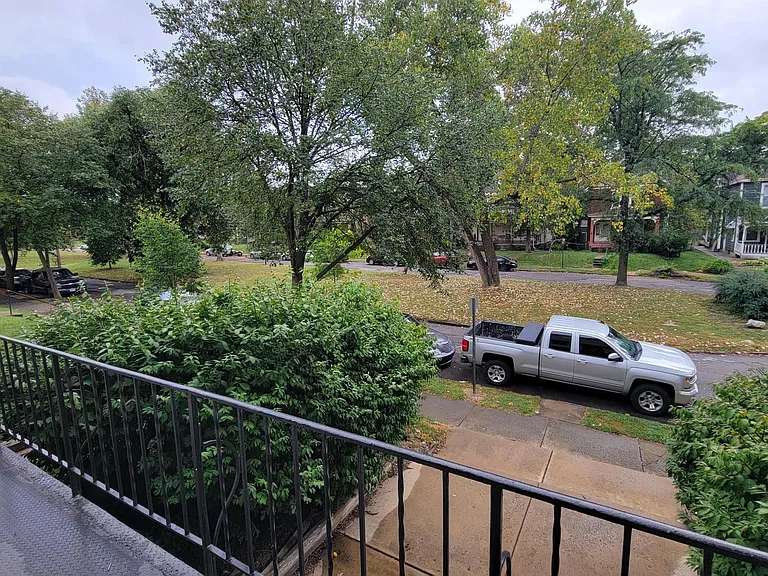 390 E 15th Ave — Photo 8