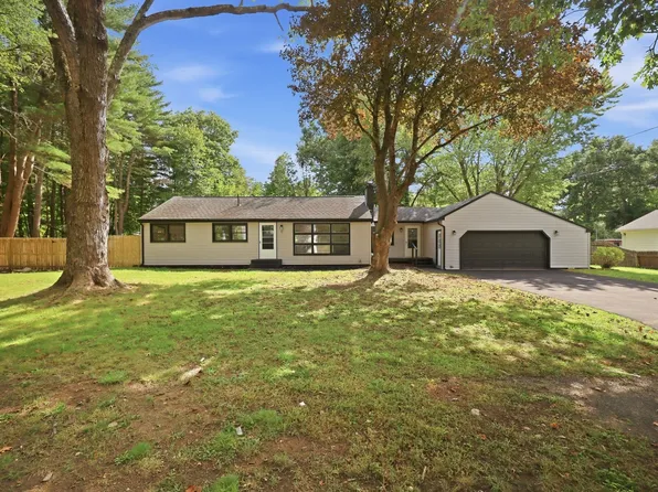 11 Christine St, Palmer, MA 01069