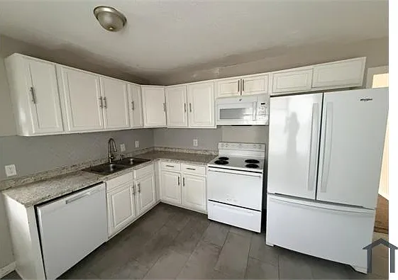 4 bed, 1608 sqft, $1,650 — Photo 3