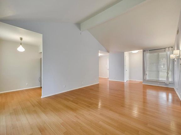 4th image of 8208 Stillwood Ln