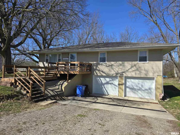 201 E Hickory St, Athens, IL 62613