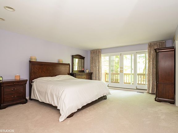 5th image of 2700 Marl Oak Dr
