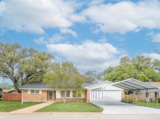 2102 S High St, Brady, TX 76825