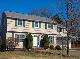 1 Evandale Rd, Rochester, NY 14618