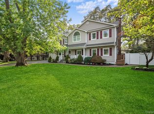 314 Brookville Ave, Islip, NY 11751