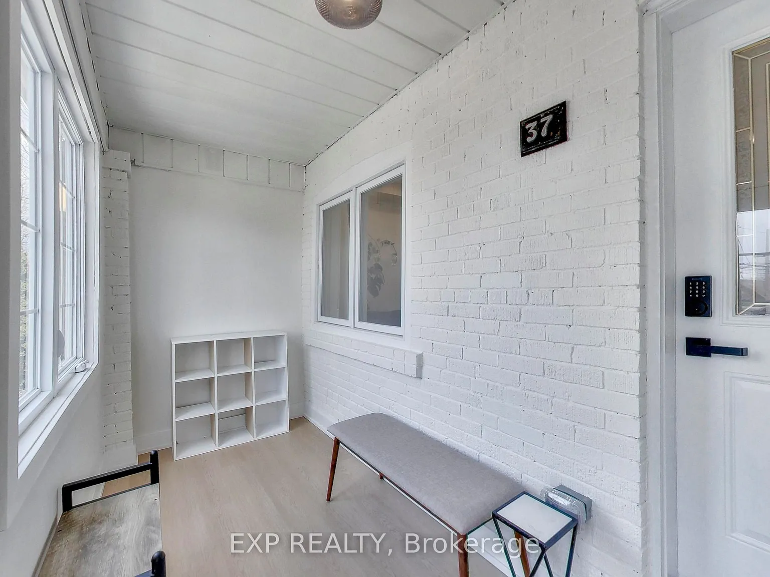 3 bed, $4,995 — Photo 3