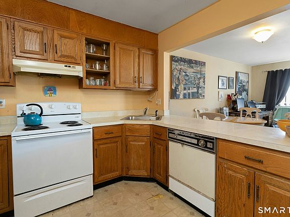 2nd image of 697 Cove Road #2D