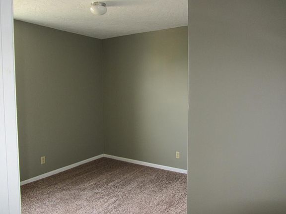 5th image of 119 2nd St #3