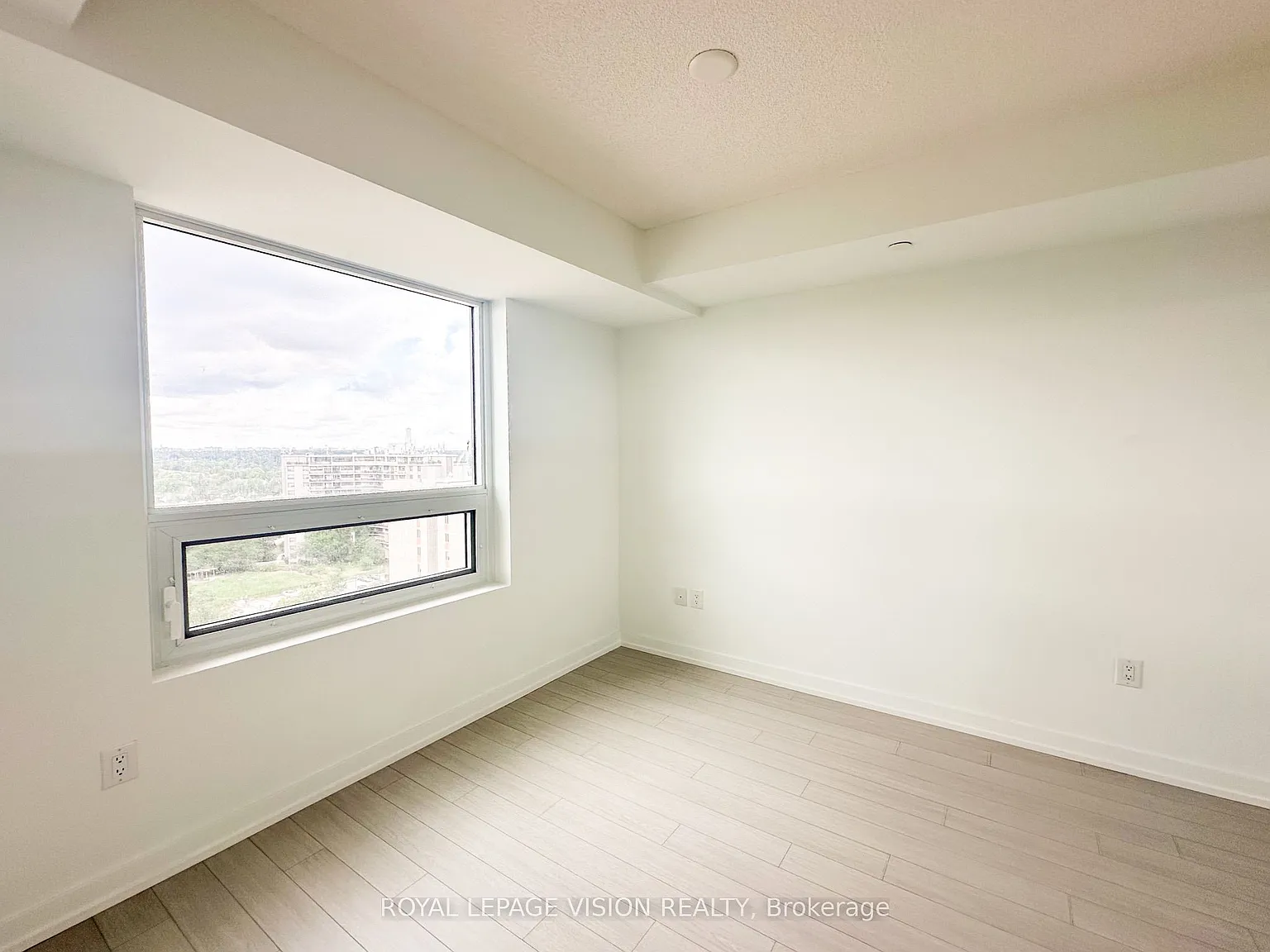 2 bed, $1,950 — Photo 4