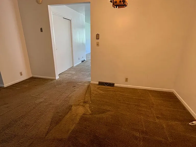 100 Woodland Rd — Photo 3