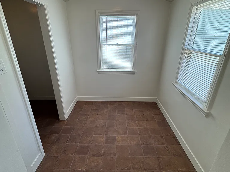 1117 Mira Mar Ave #1117 — Photo 4