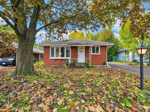 104 Weichel St, Kitchener, ON N2M 2A6