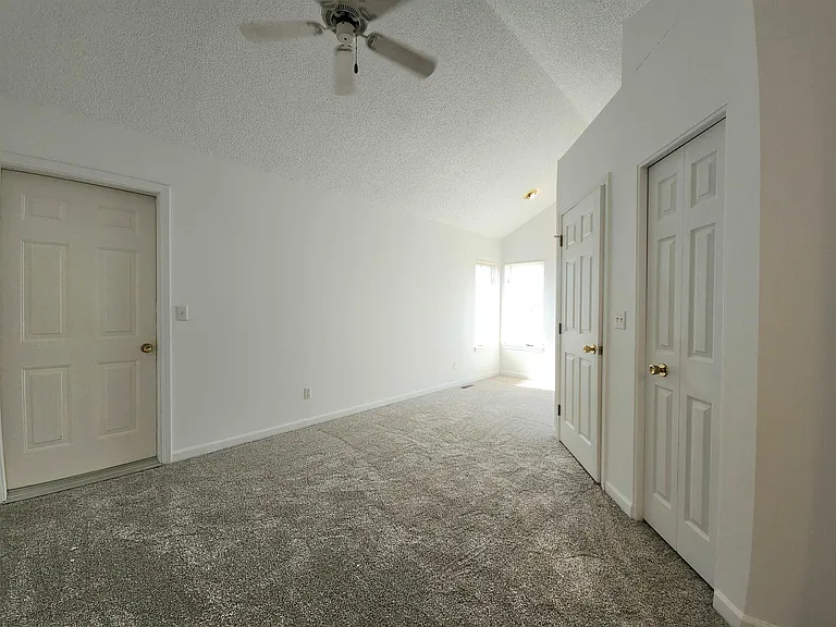 3666 N Center Rd — Photo 9
