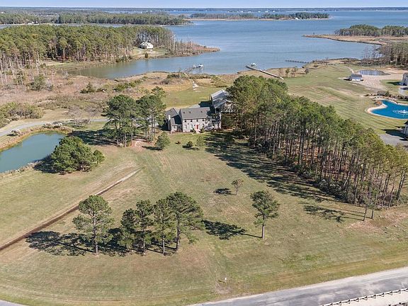 3rd image of 5253 Ragged Point Rd