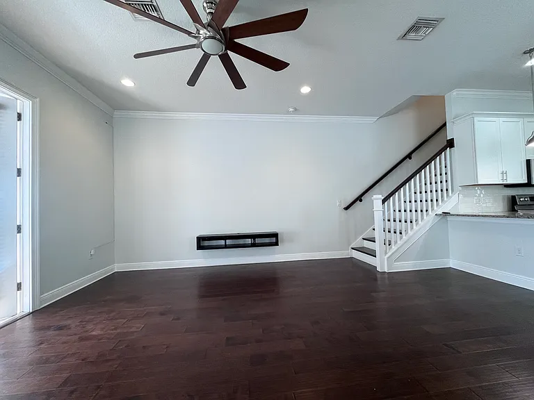 4250 W Carmen St — Photo 3