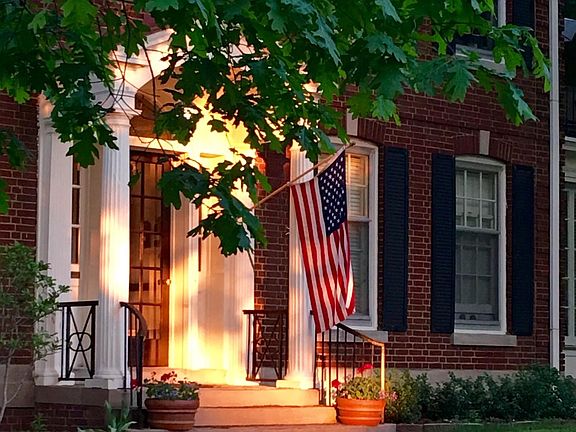 520 Madison