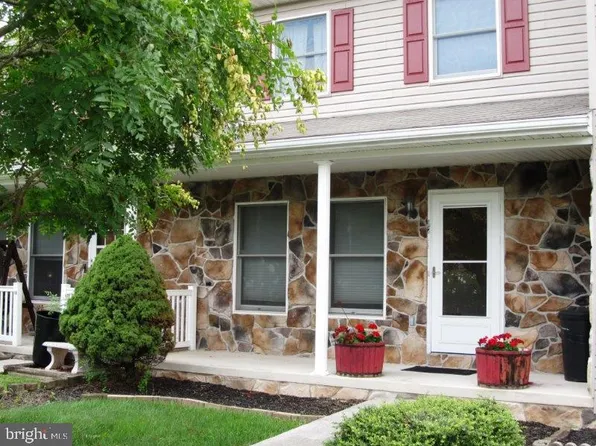 12 Homestead Dr, Gettysburg, PA 17325